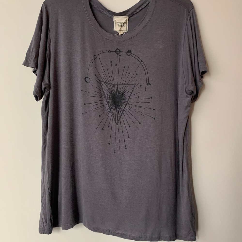 Gray buckle top